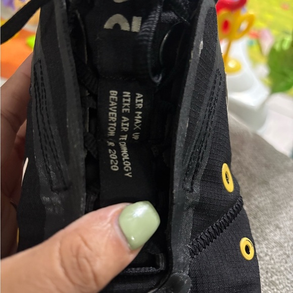 Nike Black and Orange Sneakers with Air Max Design - Picture 5 of 9